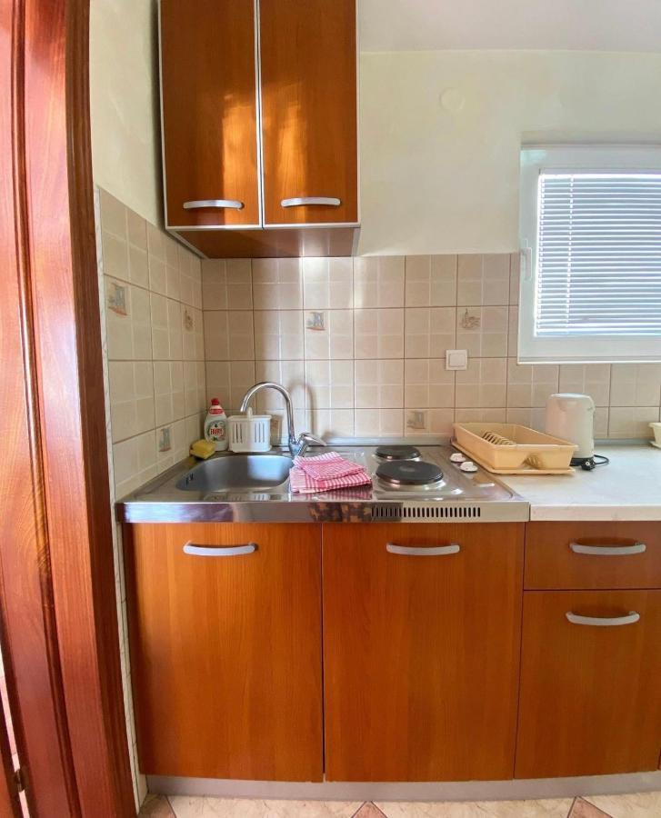Apartmani Luksic Sutomore Buitenkant foto