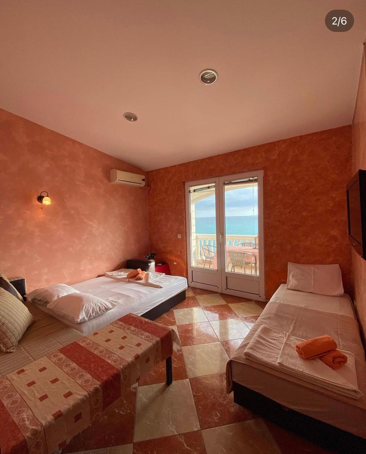 Apartmani Luksic Sutomore Buitenkant foto