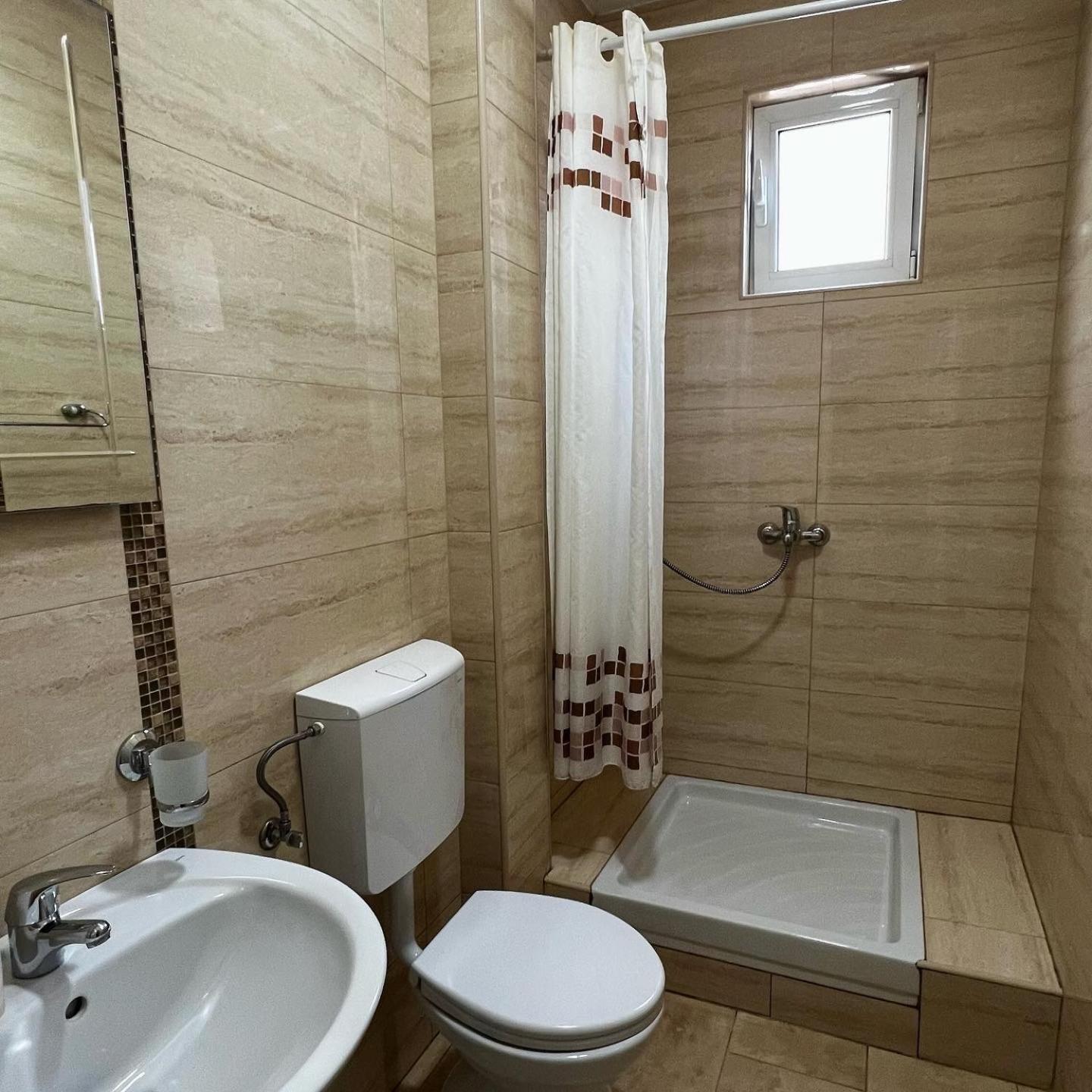 Apartmani Luksic Sutomore Buitenkant foto