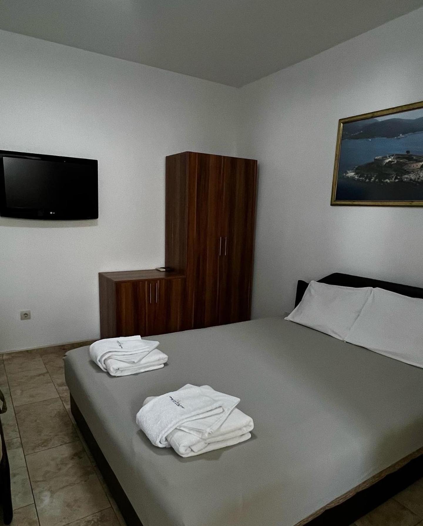 Apartmani Luksic Sutomore Buitenkant foto
