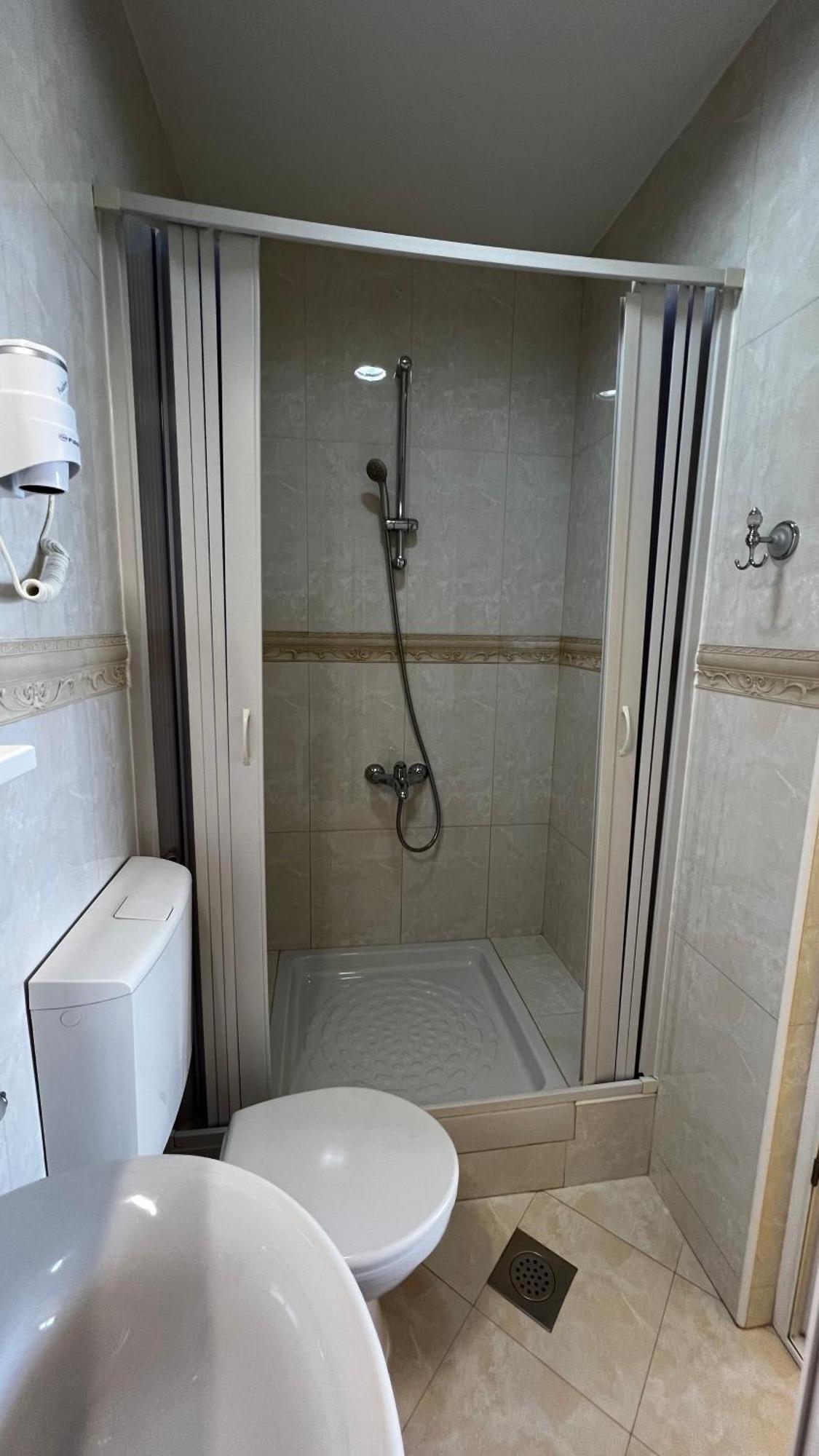 Apartmani Luksic Sutomore Buitenkant foto