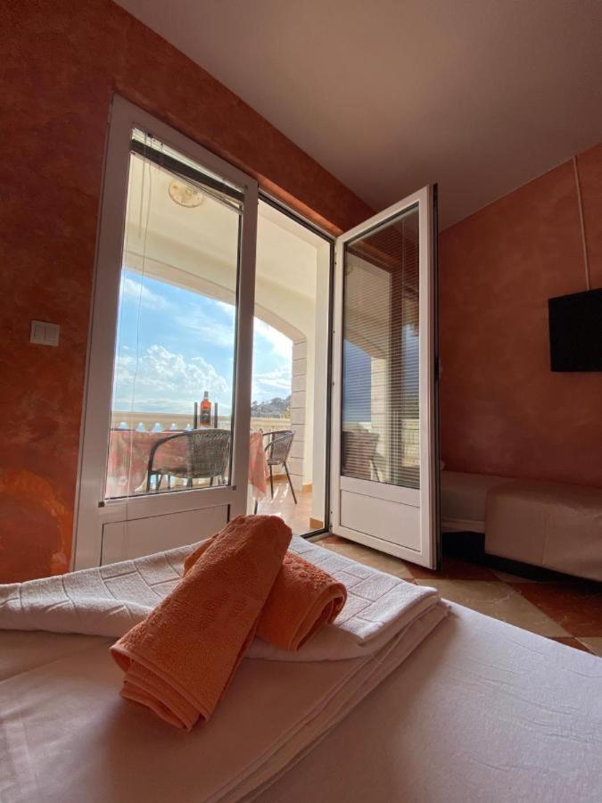 Apartmani Luksic Sutomore Buitenkant foto