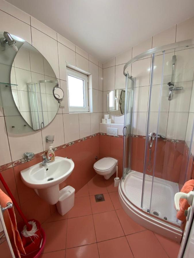 Apartmani Luksic Sutomore Buitenkant foto